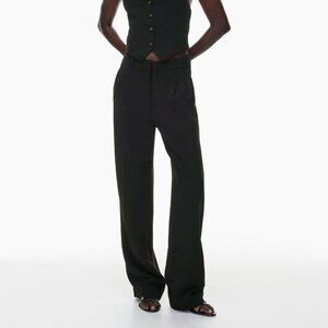 Artizia "The Effortless Pant"